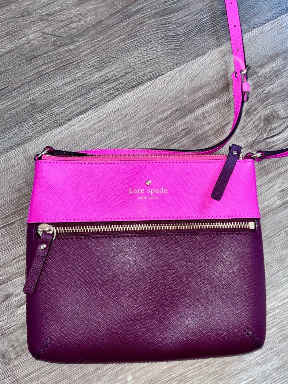 Kate Spade Saffiano Leather Colorblock Crossbody Fuchsia Pink Plum Purple - Picture 3 of 4